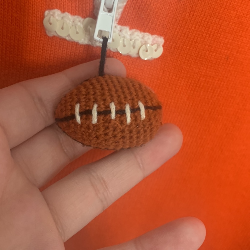 Michael Simon Orange Sweater with White Accents - Picture 5 of 10